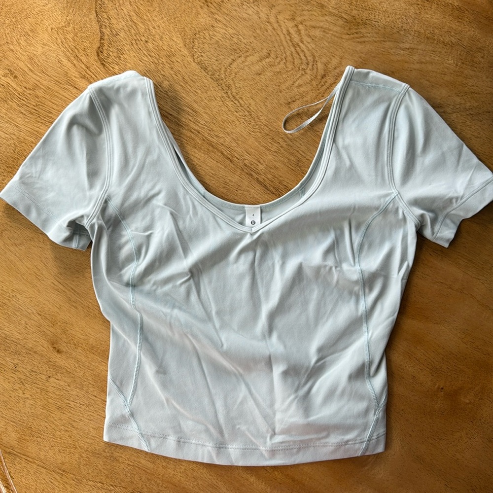 Lululemon athletic crop top